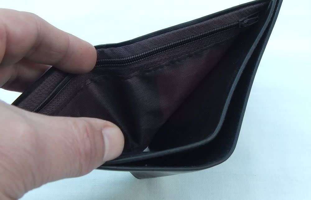 Brand new !! A PU leather unisex wallet / purse for notes , coins and cards with magnetic clip