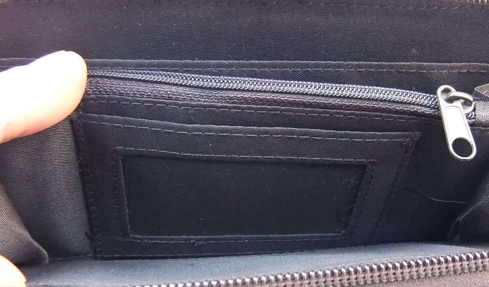 Brand new !! A PU leather unisex wallet / purse for notes , coins and cards