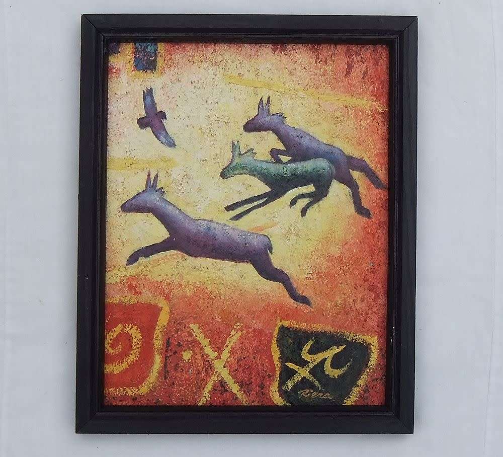 AN EYE CATCHING SIGNED OIL ON BOARD PAINTING OF WILDLIFE WITH COLOURFUL BACKGROUND