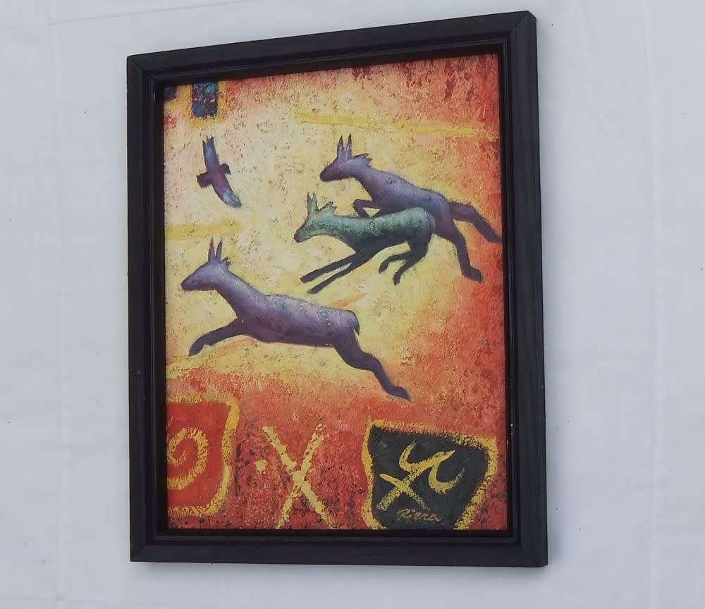 AN EYE CATCHING SIGNED OIL ON BOARD PAINTING OF WILDLIFE WITH COLOURFUL BACKGROUND