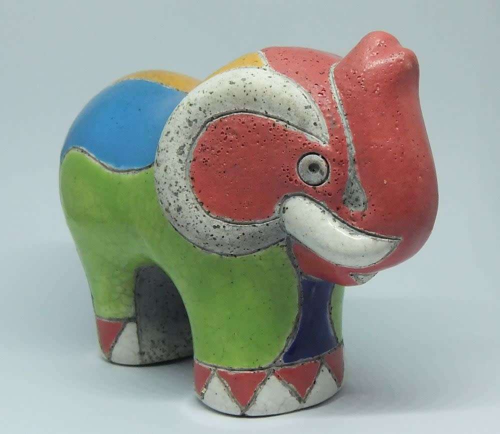 A COLOURFUL SIGNED VINTAGE RAKU POTTERY ELEPHANT FIGURINE