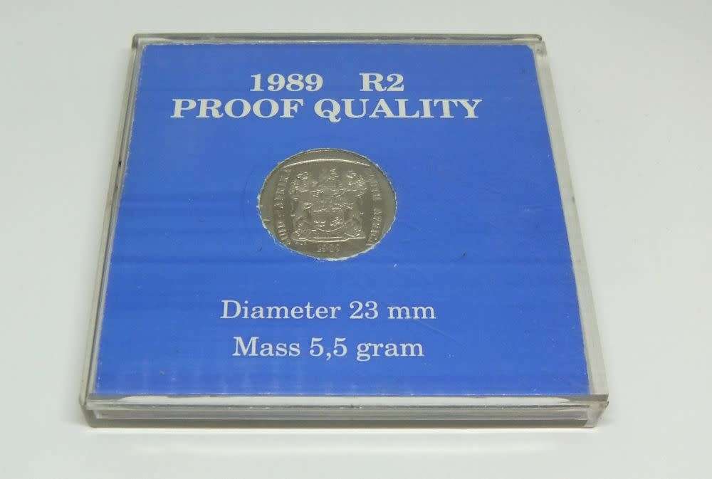 R50 SALE !! AN ENCAPSULATED 1989 PROOF QUALITY SOUTH AFRICAN R2 COIN
