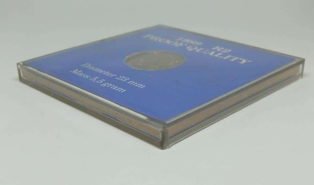 R50 SALE !! AN ENCAPSULATED 1989 PROOF QUALITY SOUTH AFRICAN R2 COIN
