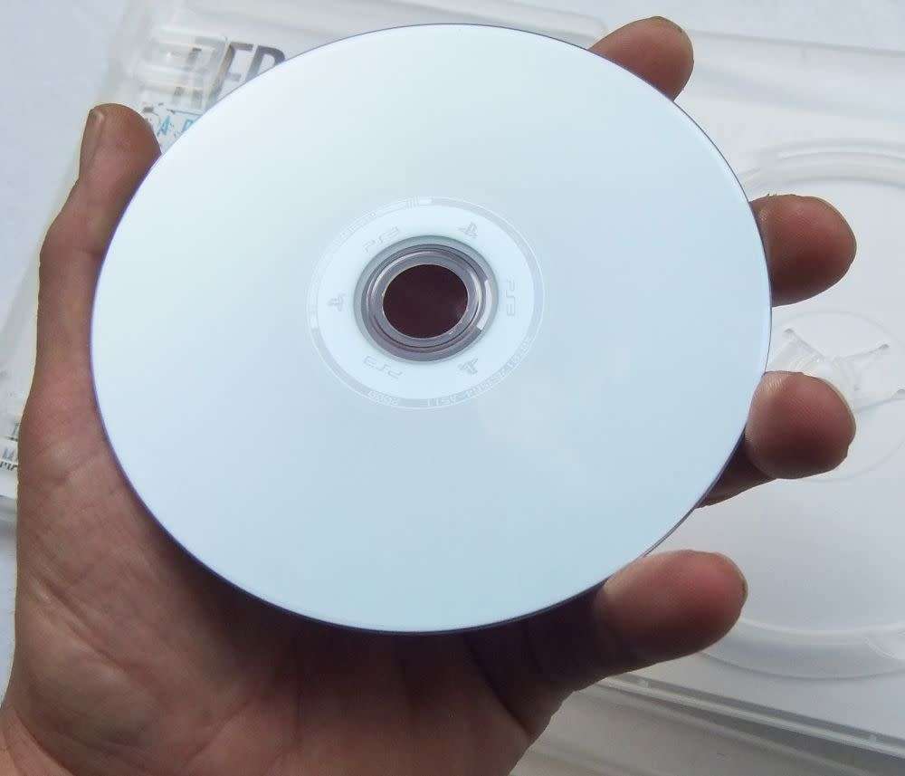 3 X PLAYSTATION 3 GAMES - ALPHA PROTOCOL , PROTOTYPE AND RED FACTION ARMAGEDDON !! COOL !!