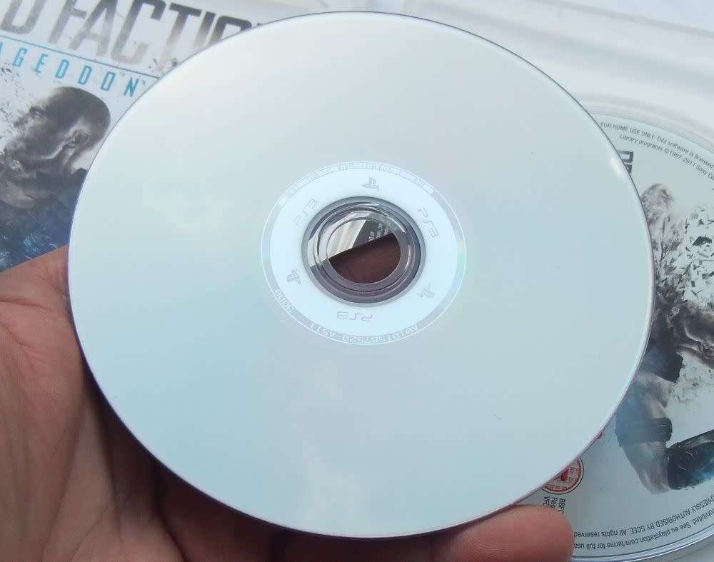 3 X PLAYSTATION 3 GAMES - ALPHA PROTOCOL , PROTOTYPE AND RED FACTION ARMAGEDDON !! COOL !!