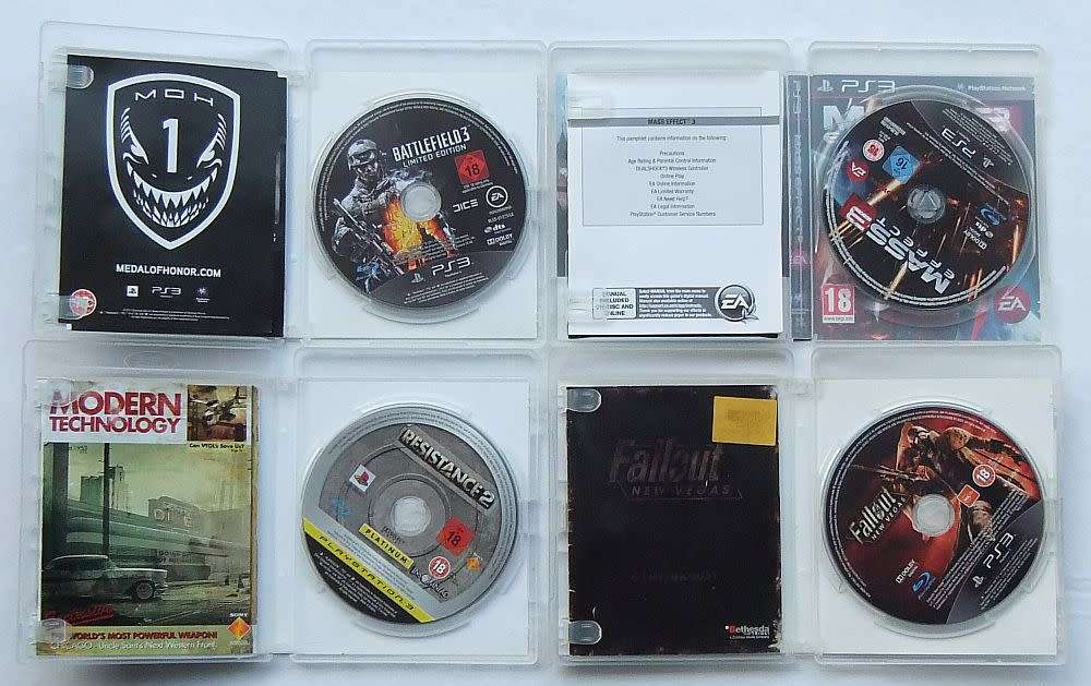 4 X PLAYSTATION 3 GAMES - BATTLEFIELD 3 , MASS EFFECT 3 , RESISTANCE 2 AND FALLOUT NEW VEGAS !! WOW