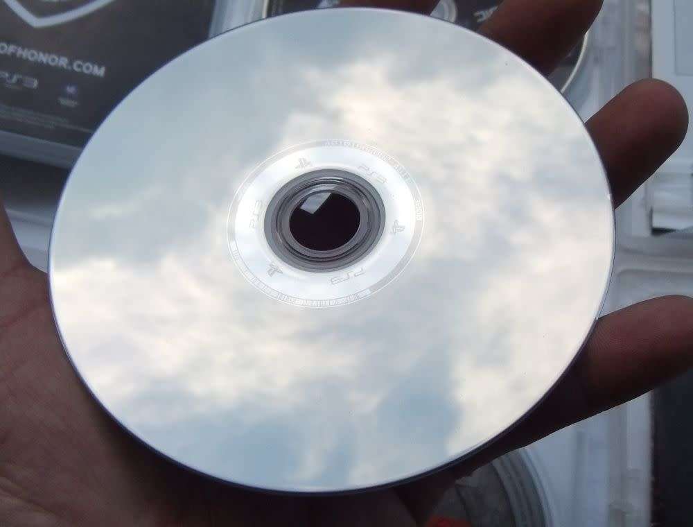 4 X PLAYSTATION 3 GAMES - BATTLEFIELD 3 , MASS EFFECT 3 , RESISTANCE 2 AND FALLOUT NEW VEGAS !! WOW