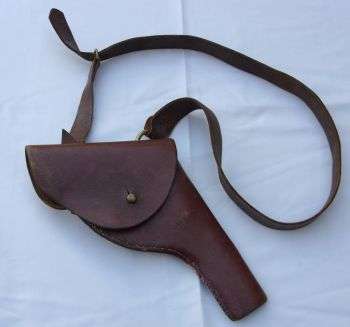 OLD LEATHER GUN POUCH WITH STRAP - POSTAGE R30