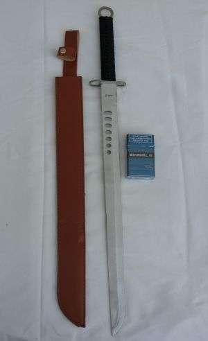 VERY NICE BLOODY SHARP SWORD - POSTAGE R45 - LAST ONE !!!!