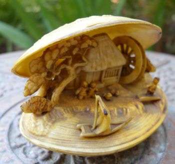 JAPANESE MINIATURE ORNAMENT - POSTAGE R40