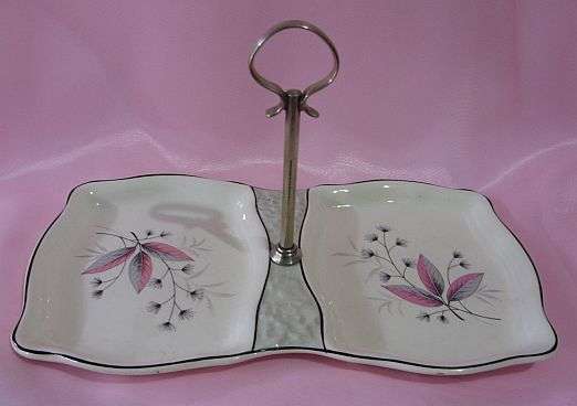 GORGEOUS SANDLAND PORCELAIN SNACK TRAY - POSTAGE R40