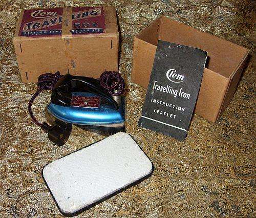AS NEW - VINTAGE TRAVELLING IRON - VERY VERY CUTE !!!