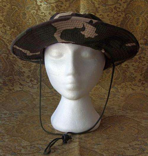 BUSH / HIKING HAT - CAMO - BRAND NEW