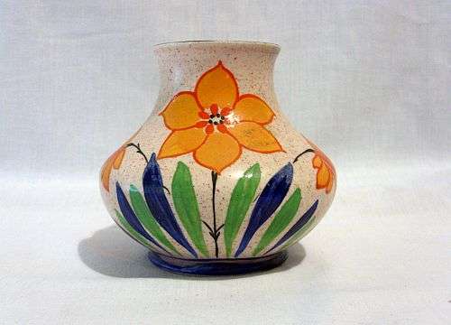 LOVELY HAND PAINTED AND SIGNED ROYAL VENTON VASE - BY HAROLD HOLDCROFT