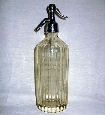 A VINTAGE SYPHON