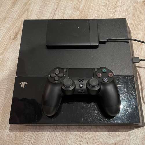 Sony PlayStation 4 500gb + 1 Tb external hardrive +  3 games