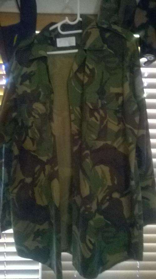 UK British Camo Shirt Med to Large
