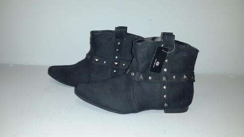 LATE ENTRY!!! BRAND NEW!!! GORGEOUS ANKLE BOOTS SIZE 5