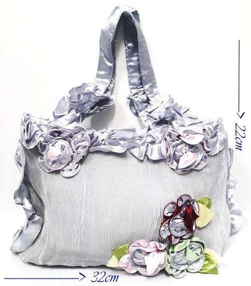 LATE ENTRY!! BEAUTIFUL HANDBAG WITH FLOWER DETAIL