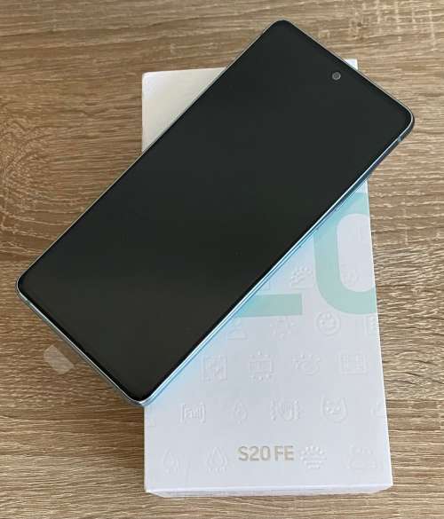SAMSUNG GALAXY S20FE 128GB DUAL SIM - MINT - BRAND NEW - 24 MONTHS WARRANTY