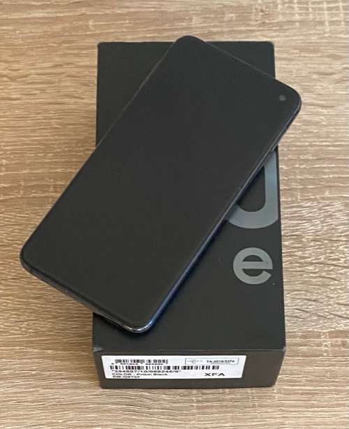SAMSUNG GALAXY S10E 128GB - BLACK - EXCELLENT CONDITION - 3 MONTHS WARRANTY