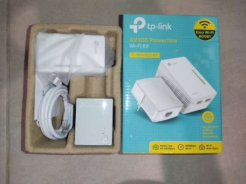 Powerline AV600 Wi-Fi Kit (TL-WPA4220 KIT)