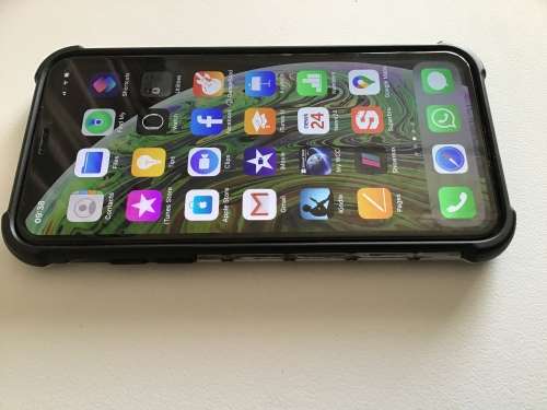 Apple iPhone XS - 64GB