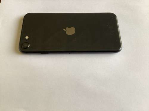 iPhone SE 2020, 100% Battery Health, 64GB - Extra value bundle.