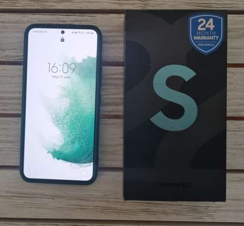 Samsung S22 Green, 256GB - Like new