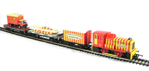 Circus Train - Bartello's Big Top Circus by HORNBY