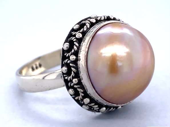 Mabe pearl RING: dark gold, detailed surround, sterling silver