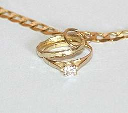 9ct gold RING & BAND: Engagement set charm / pendant