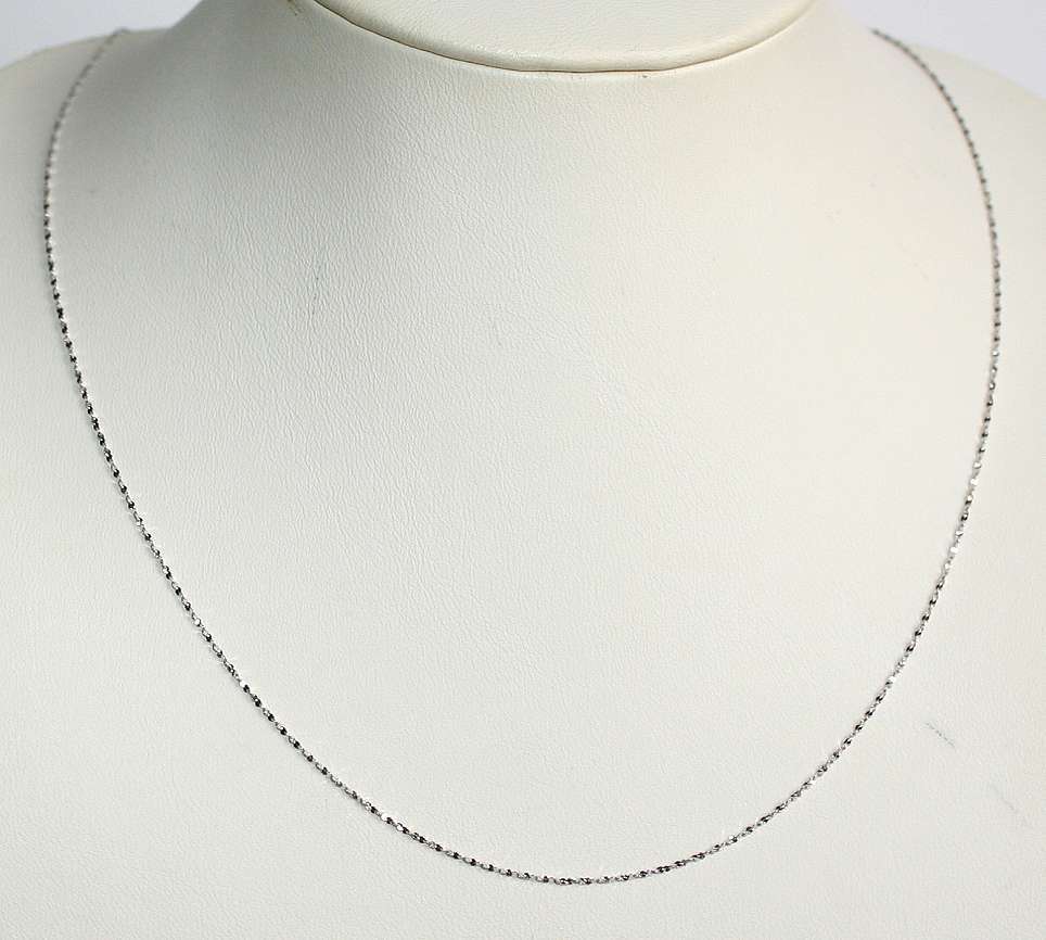 9k / 9ct white gold Twisted Serpentine CHAIN, 0.85mm, 50cm. Ready for you. DISCONTINUED. Last one!