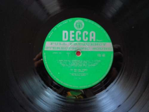 The Rolling Stones - Their Satanic Majesties Request  ( 1967 UK stereo released LP 3 - D cover. )