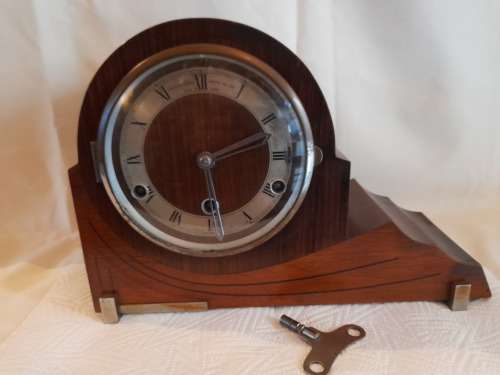 British Westminster Art Deco Style Mantle Mantle Clock