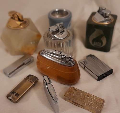 Job Lot Vintage Lighters and Desk Lighters