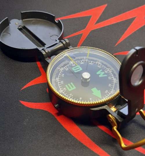 Vintage Engineer Directional Compass