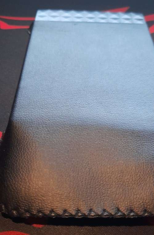 Seagate 1TB - Expansion Super Slim Portable Drive `Like New` with cable and New Protection Sleeve.