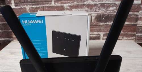 Huawei LTE Router CPE - B315s with 2 - 3  Hour Battery Backup during power cuts in working condition