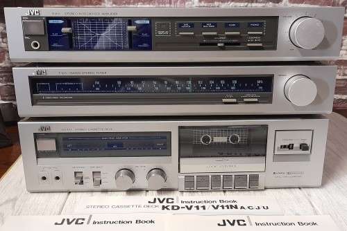 Vintage JVC HiFi with Phono input Serviced/ Refirbished in Good Condition  with Orginal Manuals.