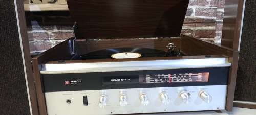 Vintage Late 70`s - Hitachi DPK-303  - Record Player and  Radio in working and in Amazing Condition.