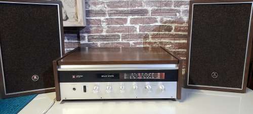 Vintage Late 70`s - Hitachi DPK-303  - Record Player and  Radio in working and in Amazing Condition.