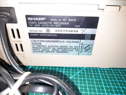 Sharp VC-SA570 -  VCR in Working order with Remote and user Manual.