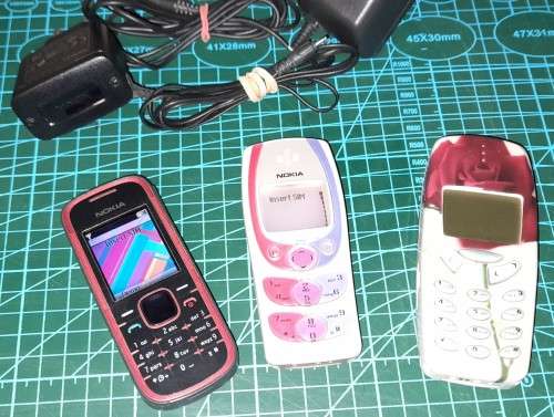 Lot of 3 Collectable Nokia Cellphones - 2 Working