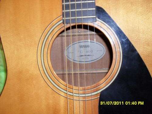 Yamaha FG400 Steel string acoustic guitar
