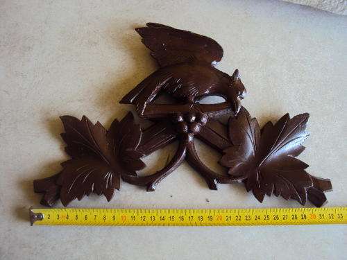 CUCKOO CLOCK PEDIMENT     BIRD AND FOLIAGE {COMPOSIT}