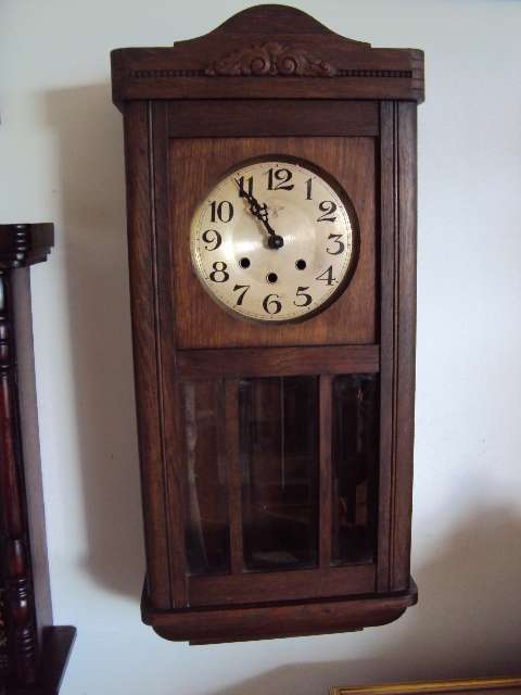 ANTIQUE GERMAN WALL CLOCK OAK CASE WITH QUARTZ MOVEMENT