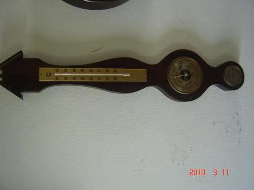COMBINATION BAROMETER,TEMPAND HUMIDITY