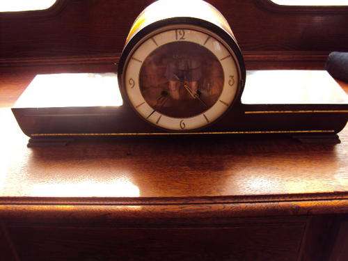 VINTAGE MANTLE CLOCK
