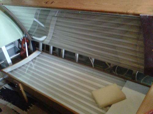 LOVELY WOODEN SUNBED